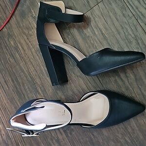 Ninetin Gel heels size 7.5 black